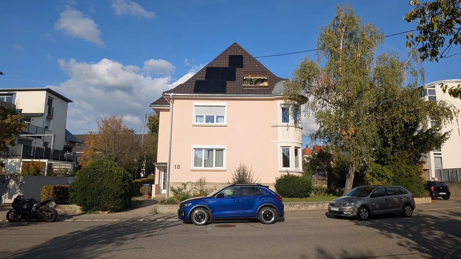 6 Zimmer Wohnung mit 141 m² in Metzingen – Bild 1