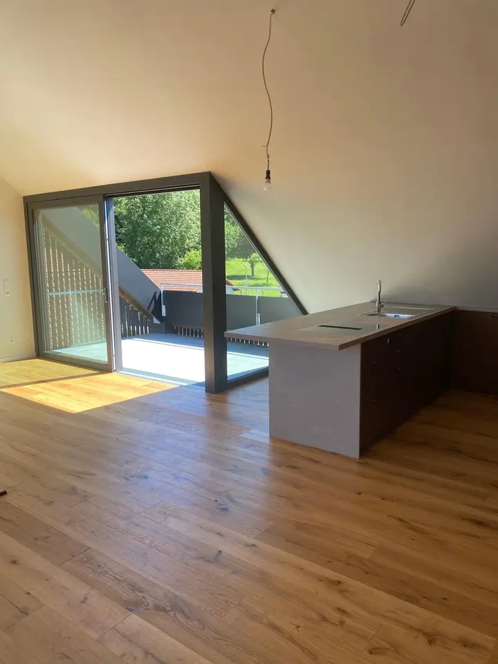 6 Zimmer Wohnung mit 142 m² in Weingarten – Bild 1