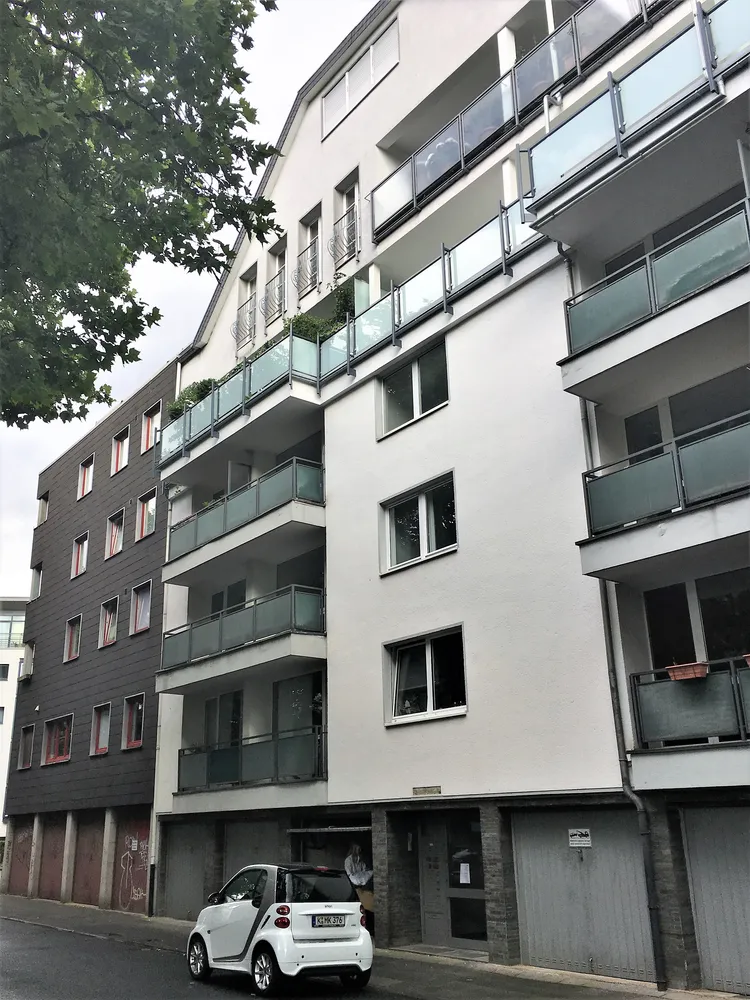 1 room apartment with 35 m² in Cologne – Photo 1