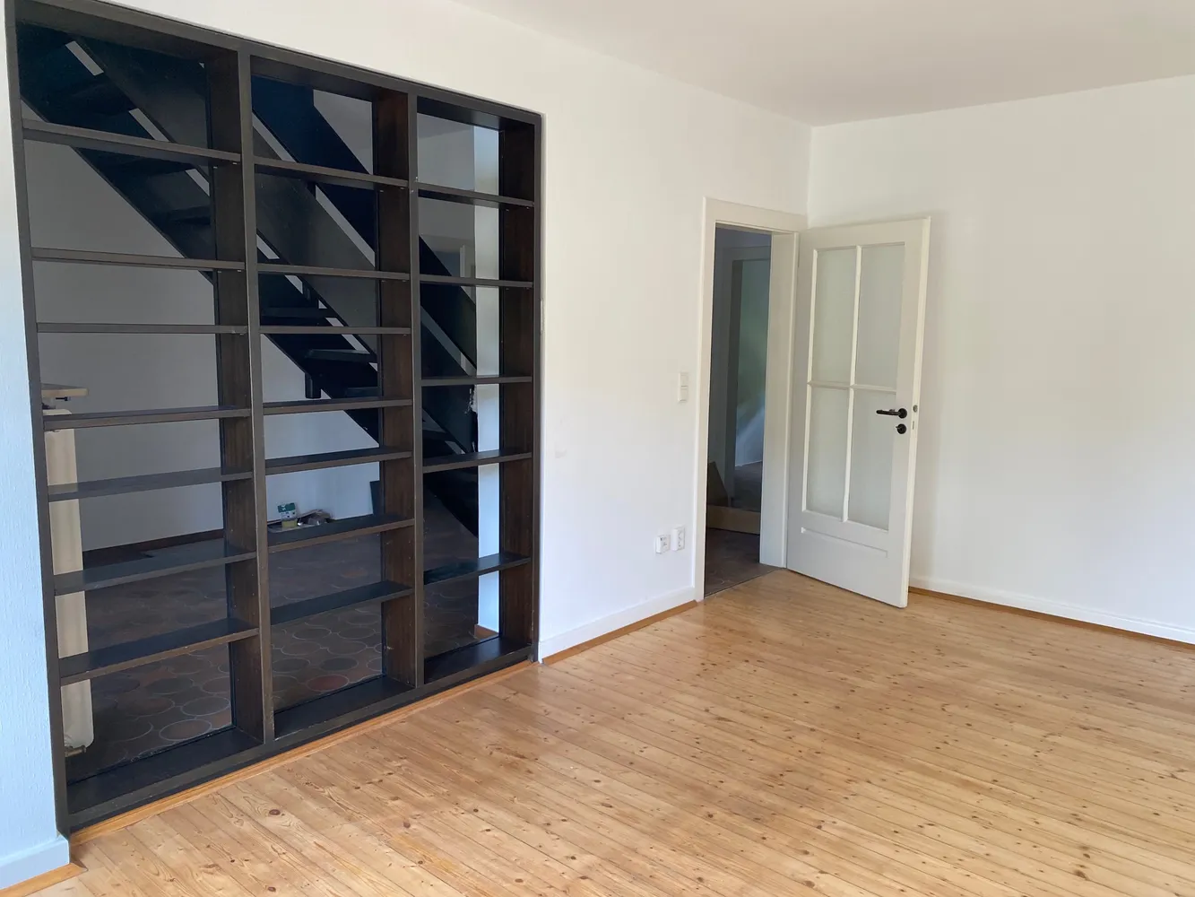 4 Zimmer Wohnung mit 108 m² in Düsseldorf – Bild 2