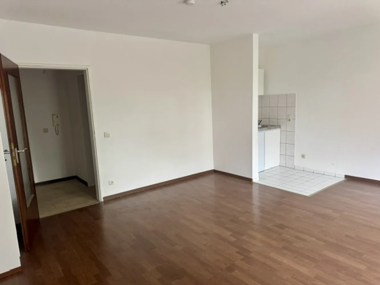 1 Zimmer Wohnung mit 32 m² in Köln – Bild 2