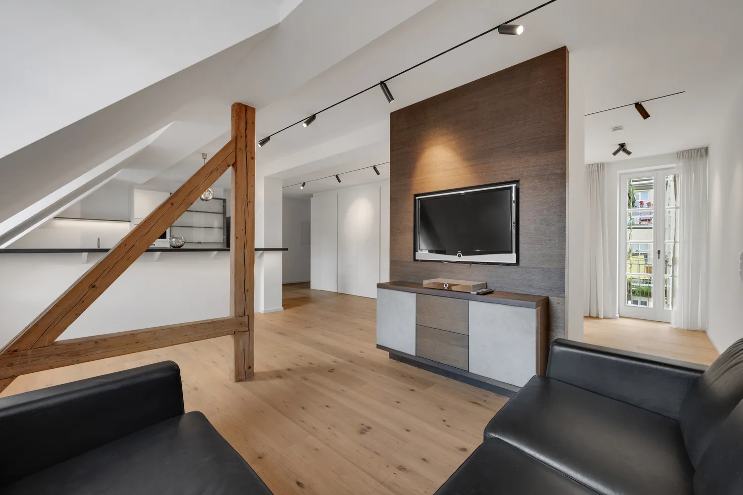 3 Zimmer Wohnung mit 101 m² in München – Bild 1