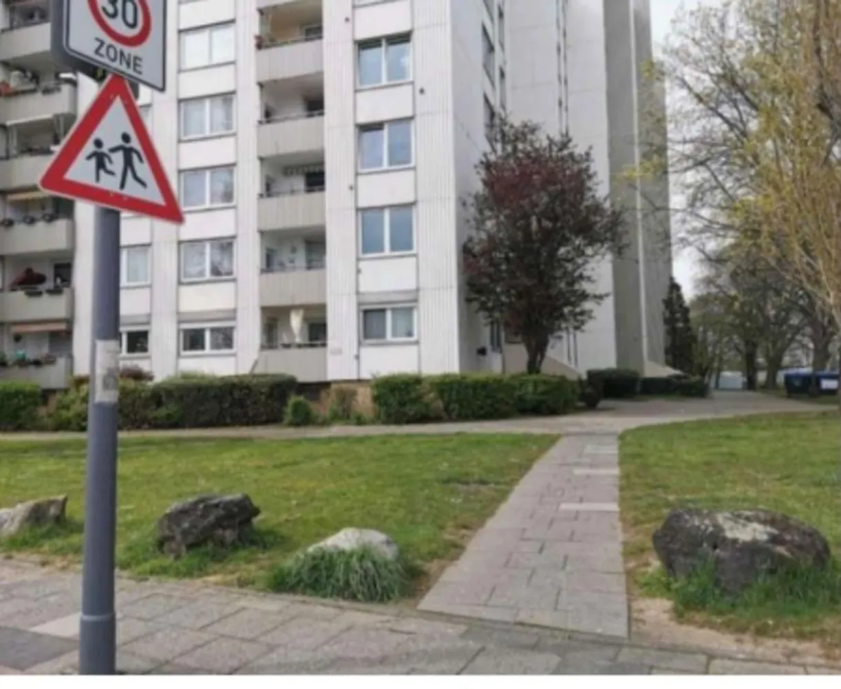 2 Zimmer Wohnung mit 64 m² in Köln – Bild 2