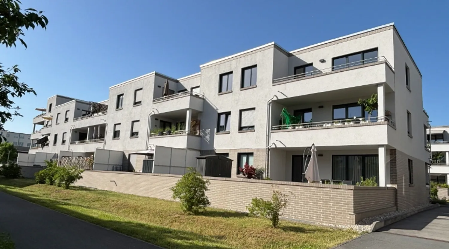 4 Zimmer Wohnung mit 120 m² in Dresden – Bild 1