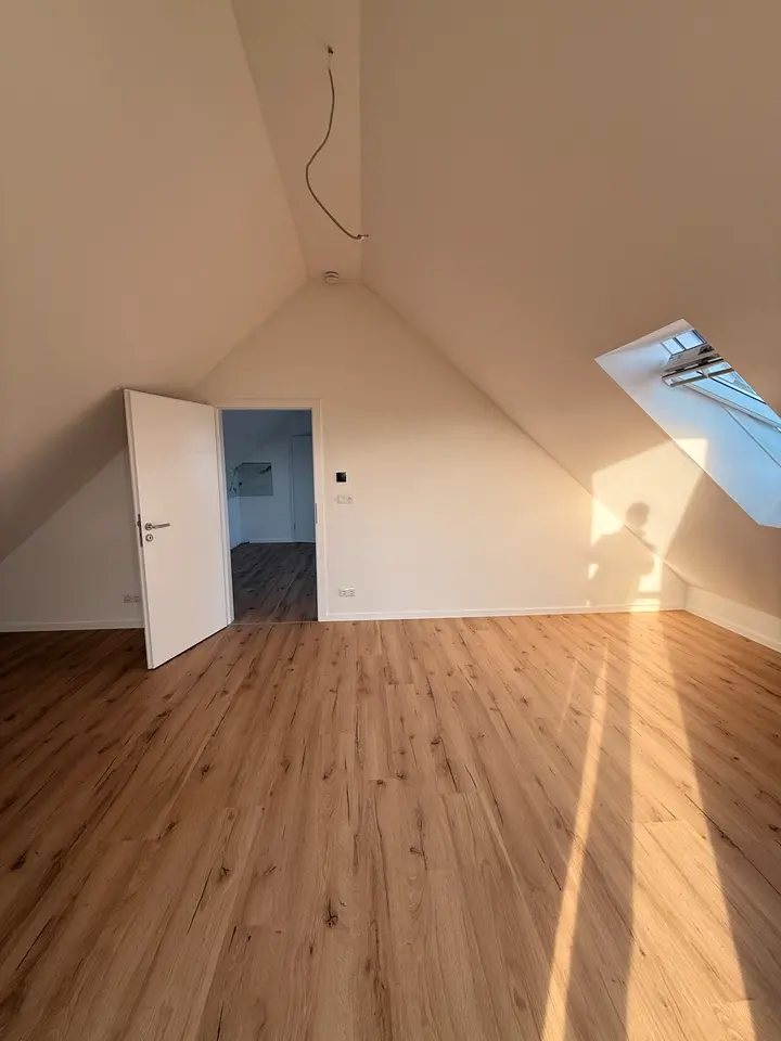 2 Zimmer Wohnung mit 75 m² in Norden – Bild 2