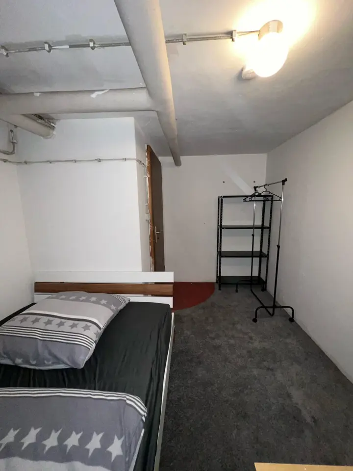 WG-Zimmer mit 200 m² in Erkrath – Bild 3