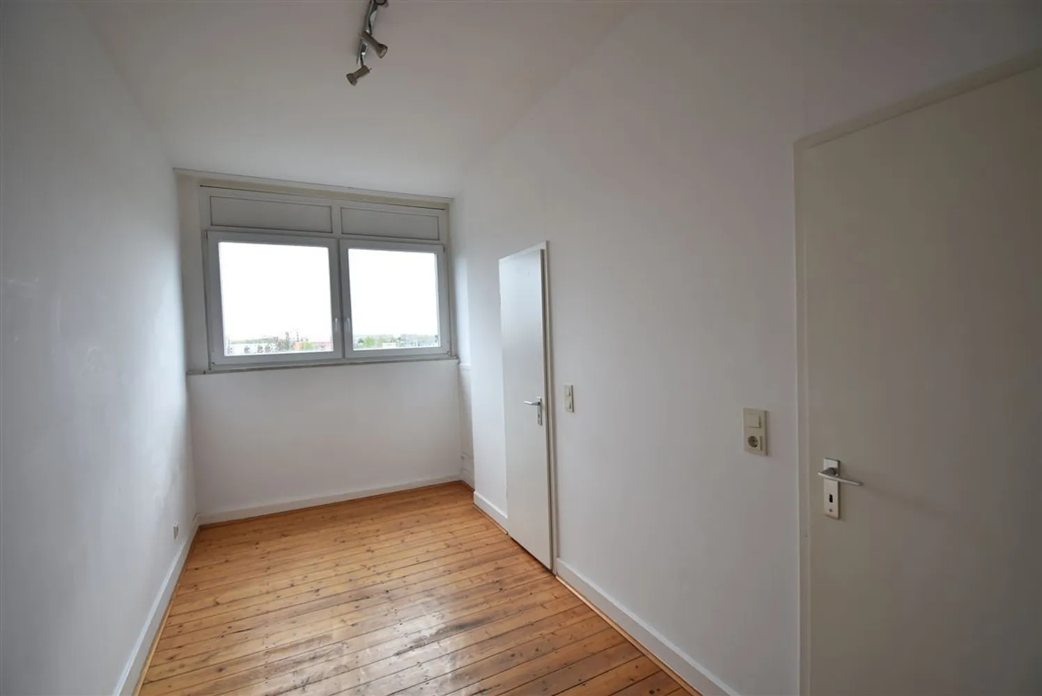 3 room apartment with 101 m² in Düsseldorf – Photo 3