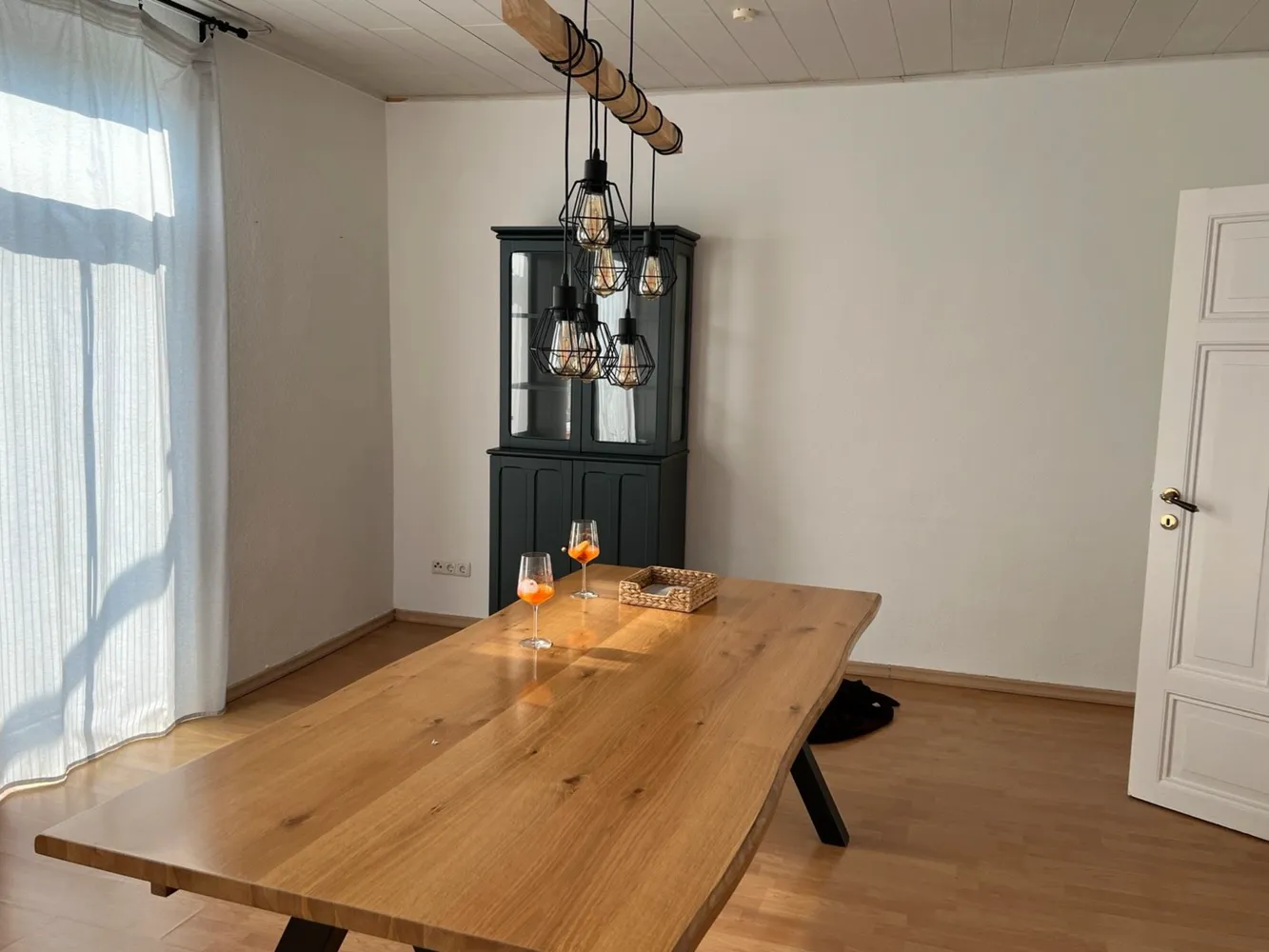6 Zimmer Wohnung mit 143 m² in Kiel – Bild 3