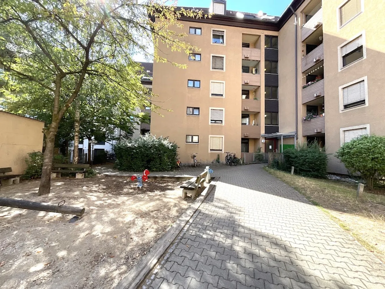 4 Zimmer Wohnung mit 92 m² in Nürnberg – Bild 1
