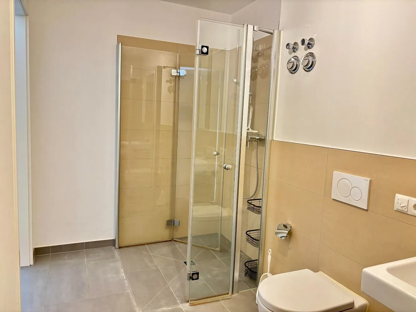 2 Zimmer Wohnung mit 66 m² in Berlin – Bild 6