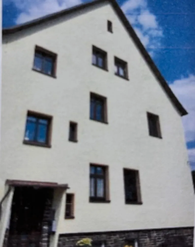 5 room apartment with 110 m² in Chemnitz – Photo 1