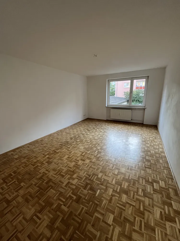 2 Zimmer Wohnung mit 67 m² in München – Bild 3