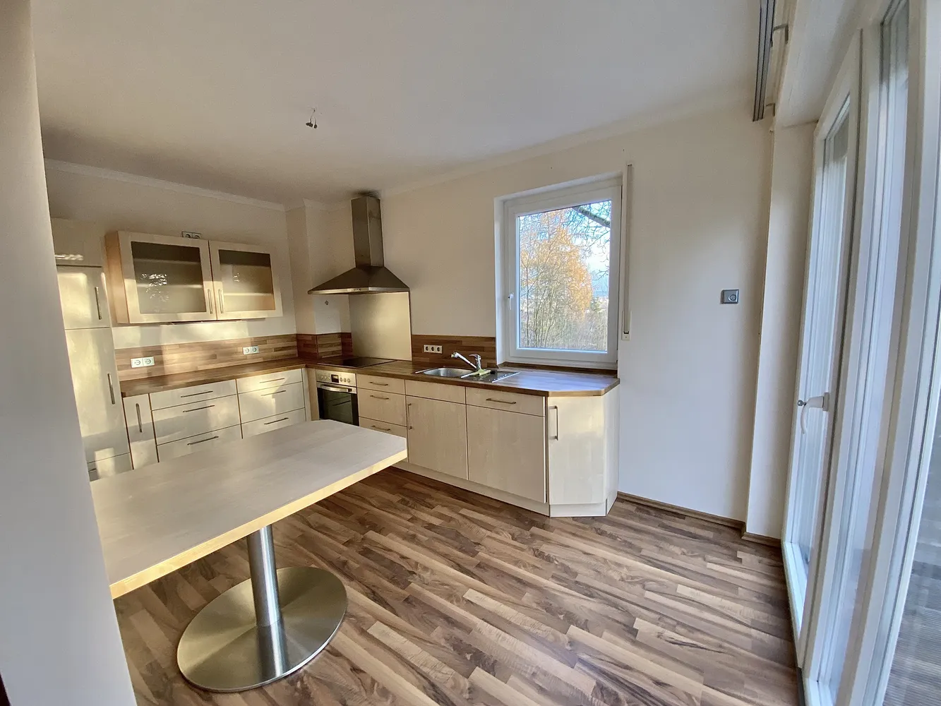 3 Zimmer Wohnung mit 78 m² in Hof – Bild 2