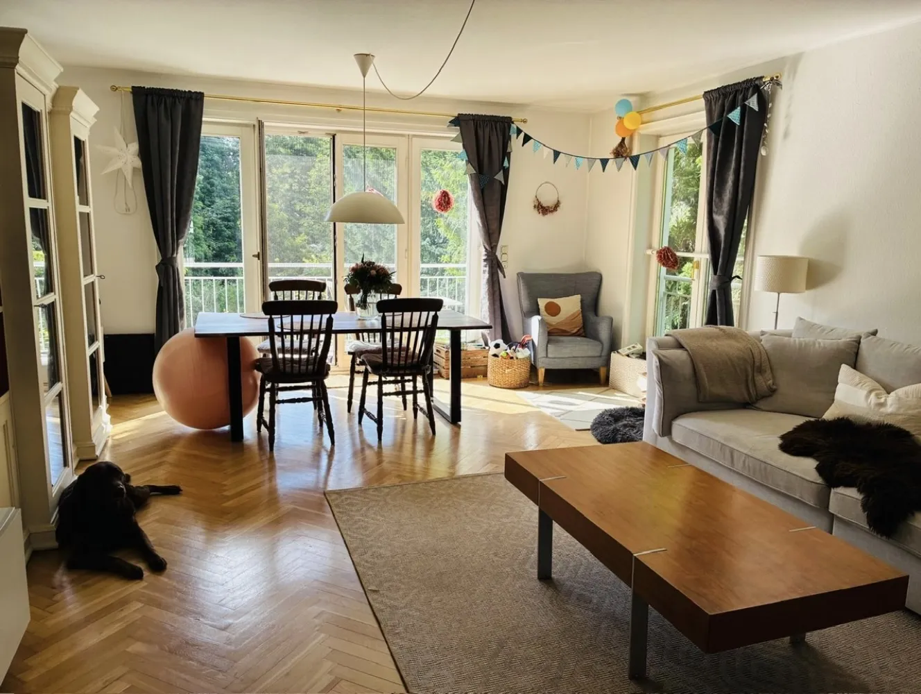 3 Zimmer Wohnung mit 122 m² in Hamburg – Bild 2