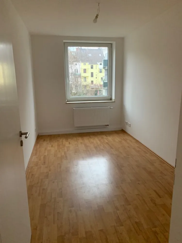 3 Zimmer Wohnung mit 88 m² in Düsseldorf – Bild 6