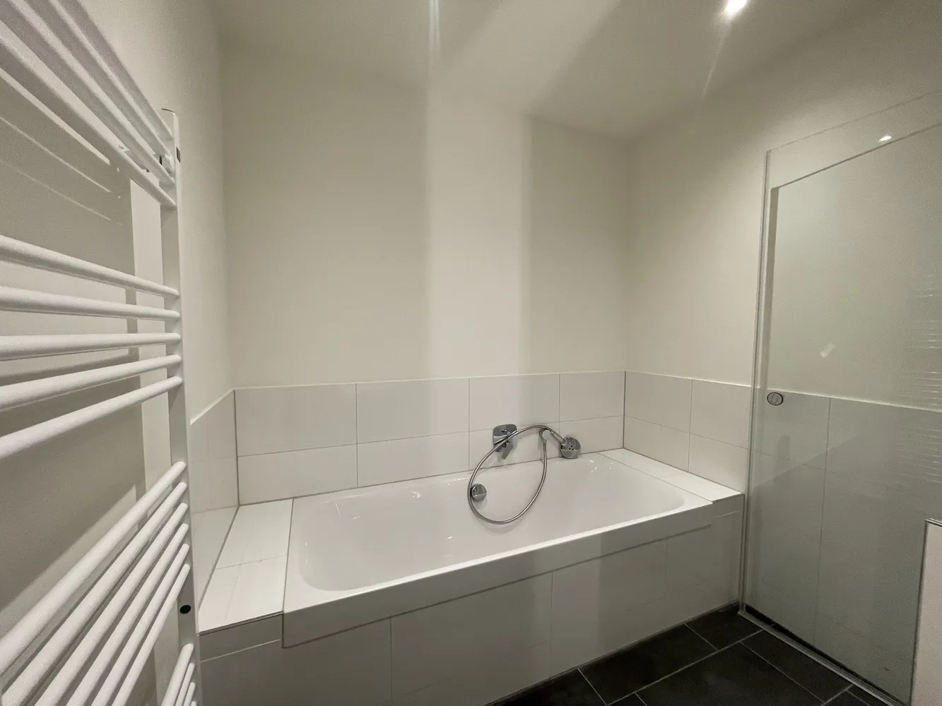 3 Zimmer Wohnung mit 140 m² in Düsseldorf – Bild 4