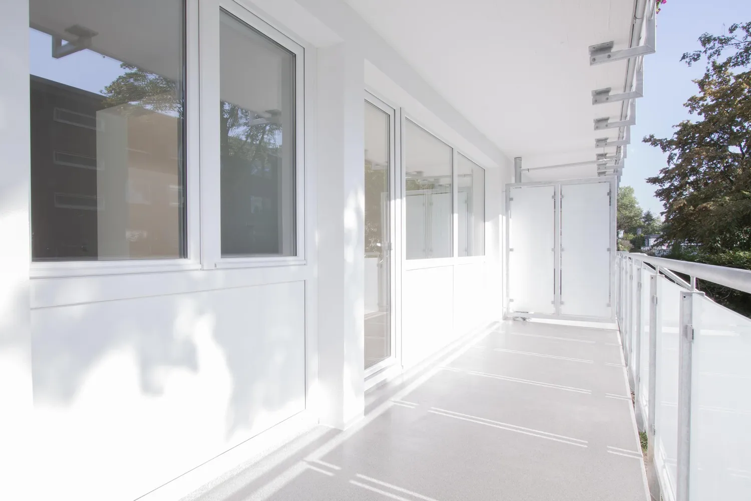 3 Zimmer Wohnung mit 90 m² in Düsseldorf – Bild 2