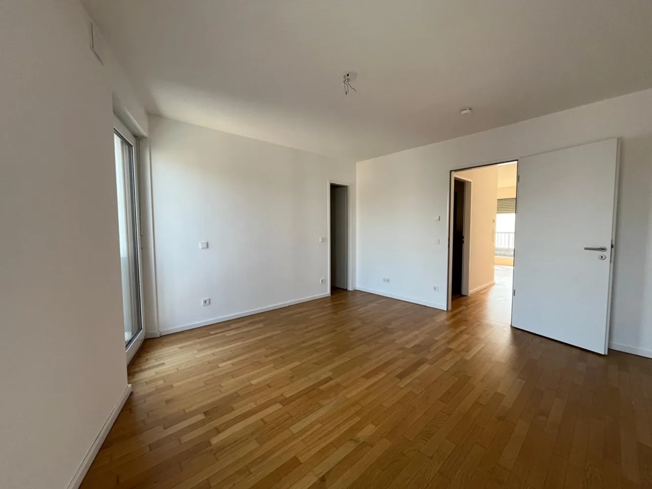 2 Zimmer Wohnung mit 68 m² in Neuss – Bild 2