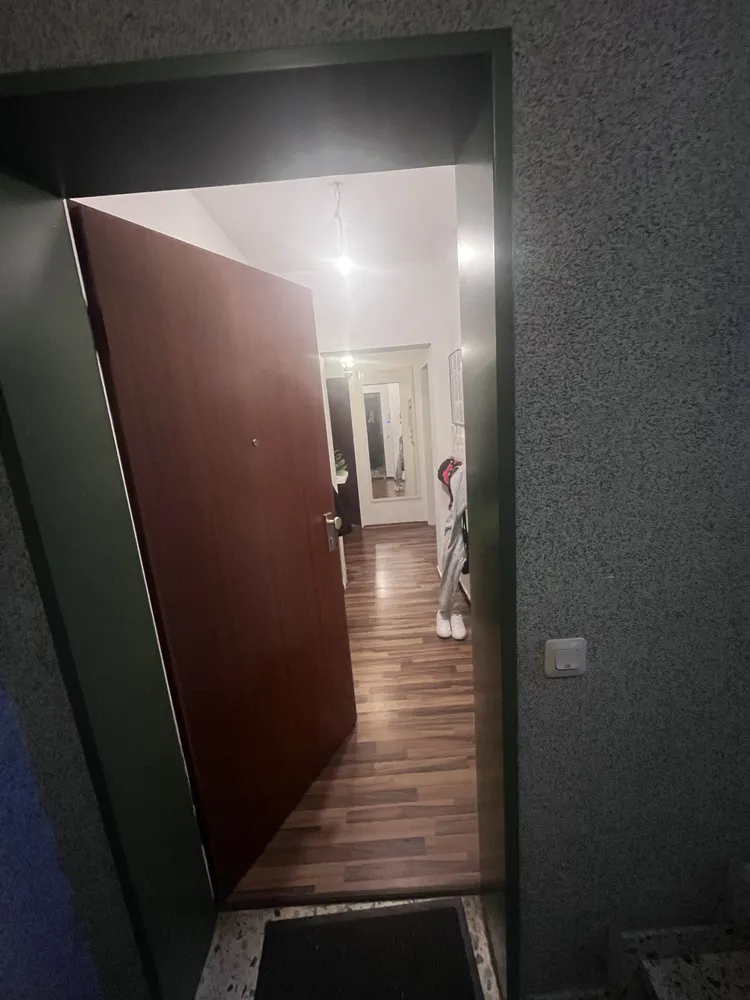 2 Zimmer Wohnung mit 65 m² in Düsseldorf – Bild 2