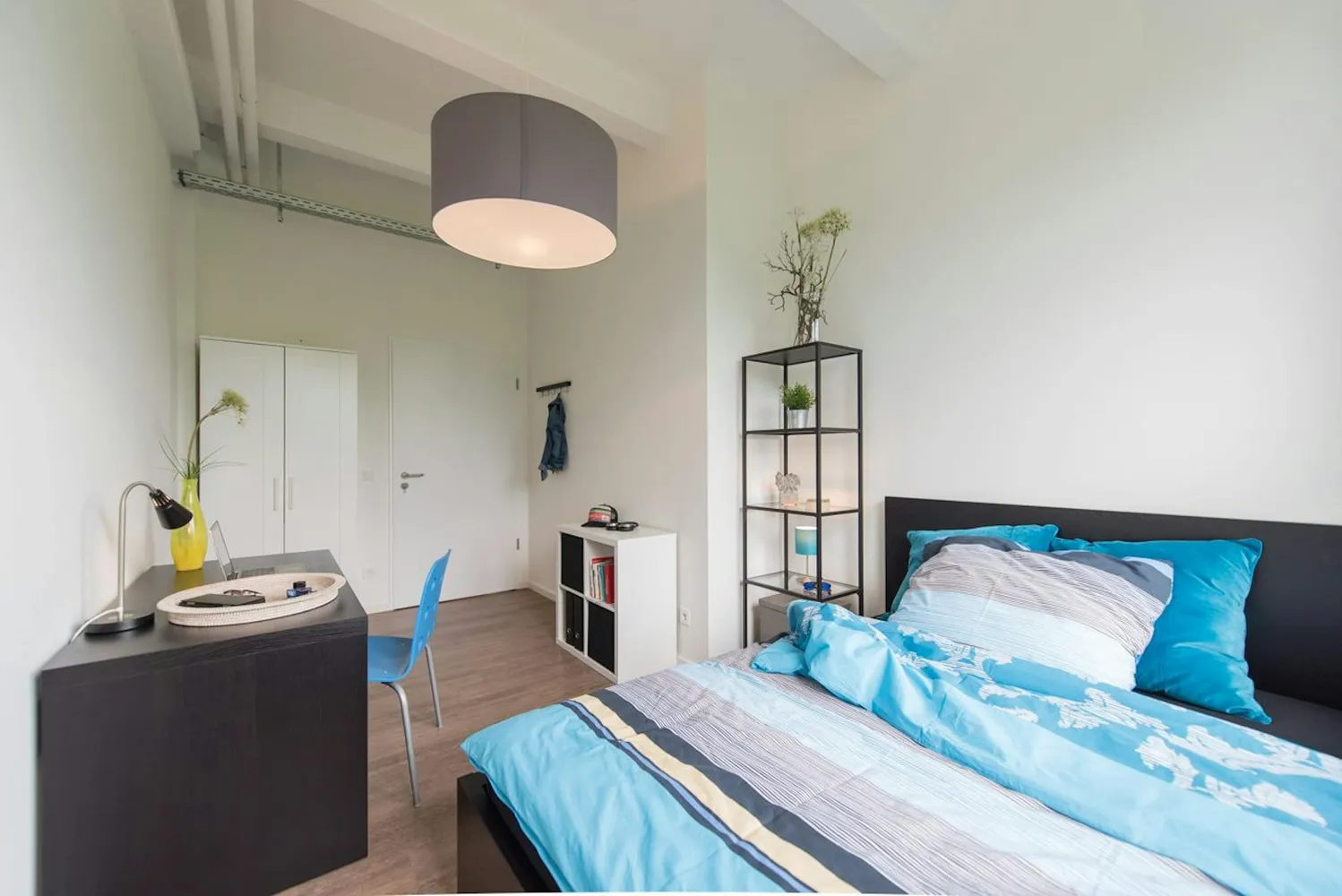 Shared room with 13 m² in Munich – Photo 3