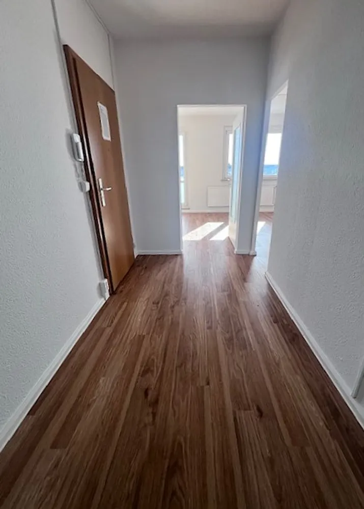 6 Zimmer Wohnung mit 112 m² in Halle (Saale) – Bild 4