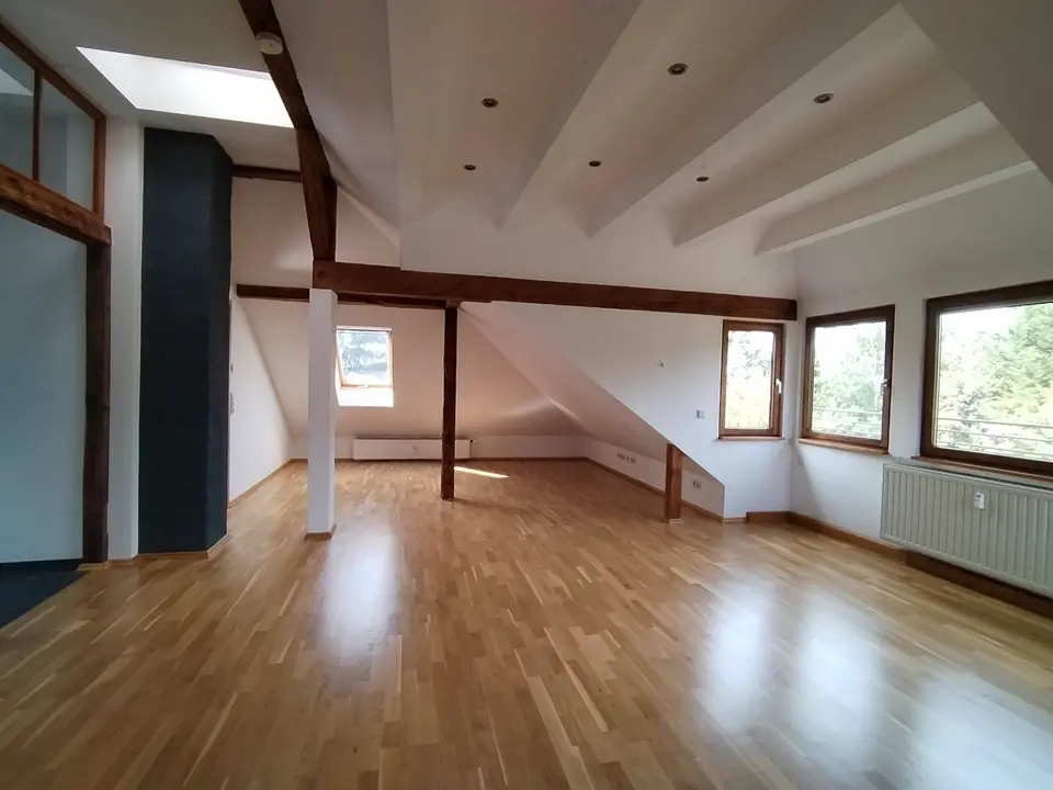 2 Zimmer Wohnung mit 82 m² in Radebeul – Bild 2