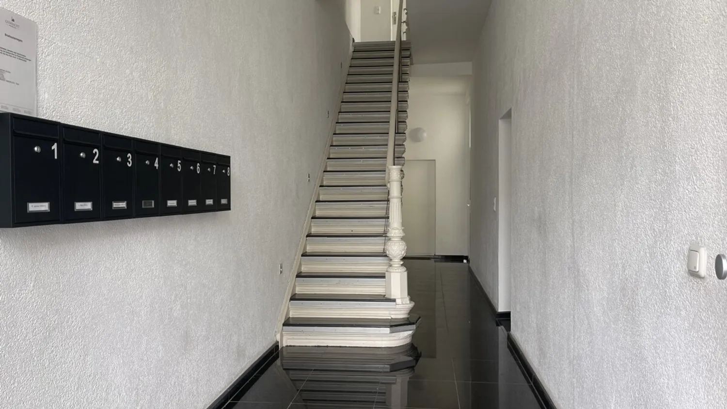 1 Zimmer Wohnung mit 23 m² in Krefeld – Bild 2