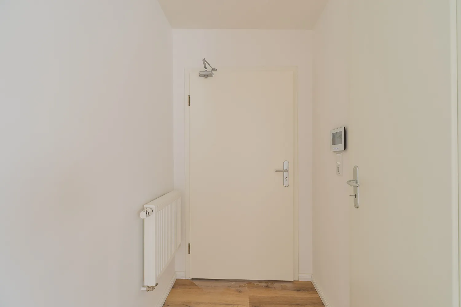 2 Zimmer Wohnung mit 77 m² in Berlin – Bild 2