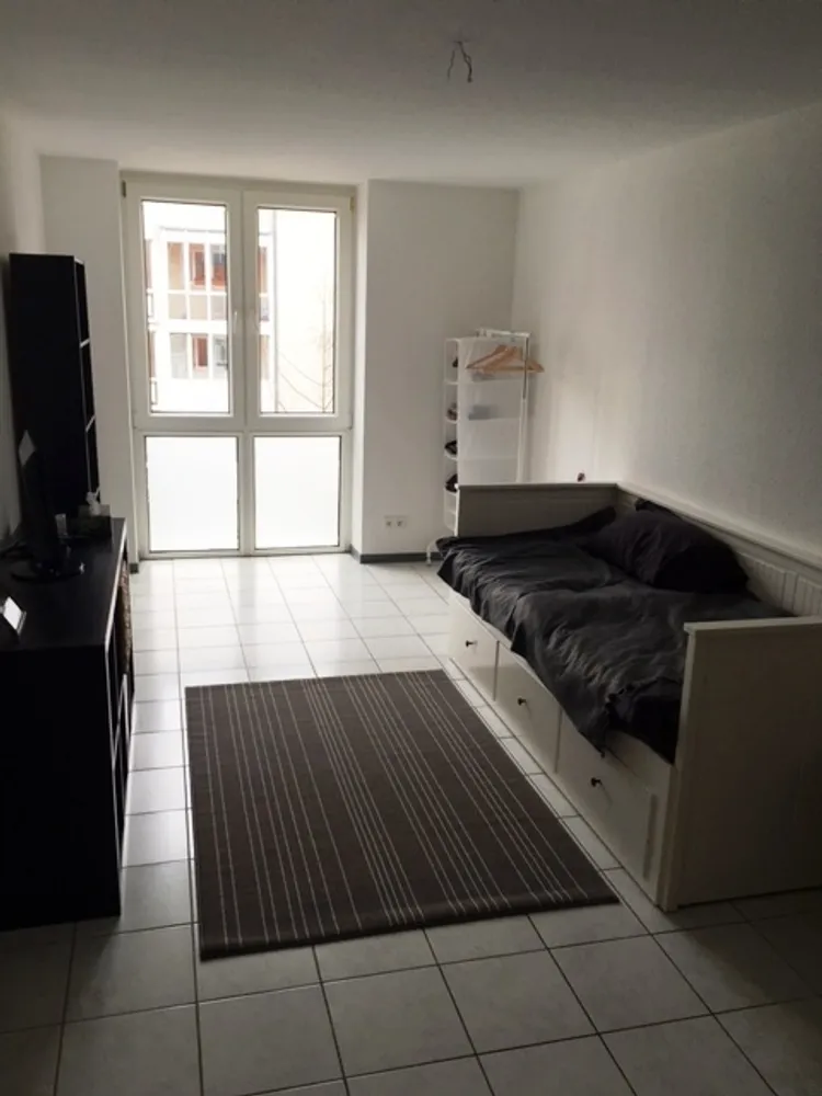 1 room apartment with 30 m² in Wuppertal – Photo 2