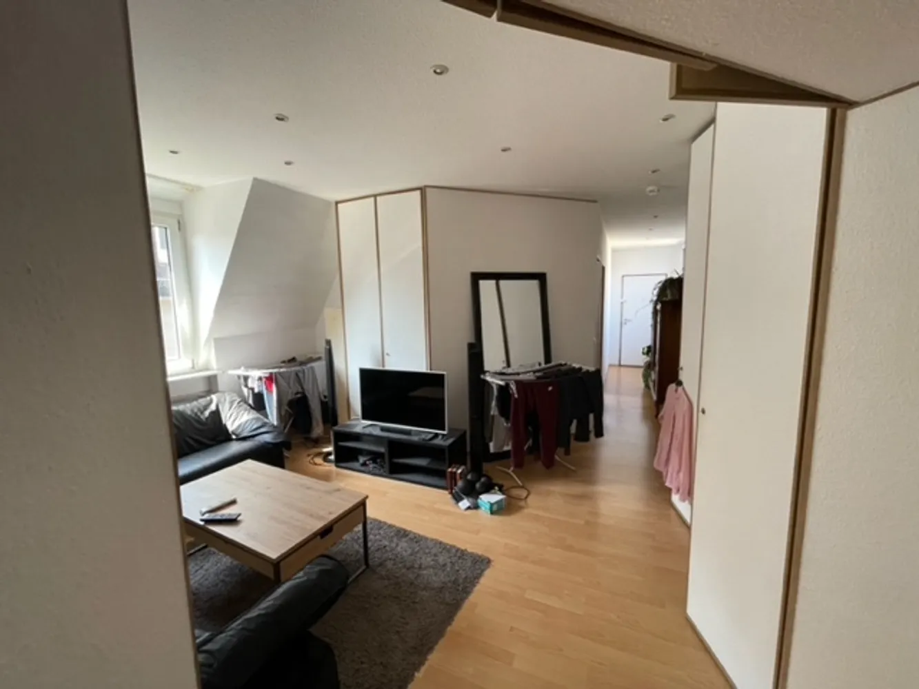 4 Zimmer Wohnung mit 98 m² in Frankfurt am Main – Bild 8
