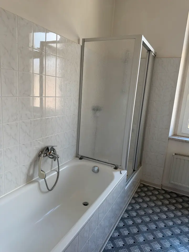 2 Zimmer Wohnung mit 80 m² in Hof – Bild 3