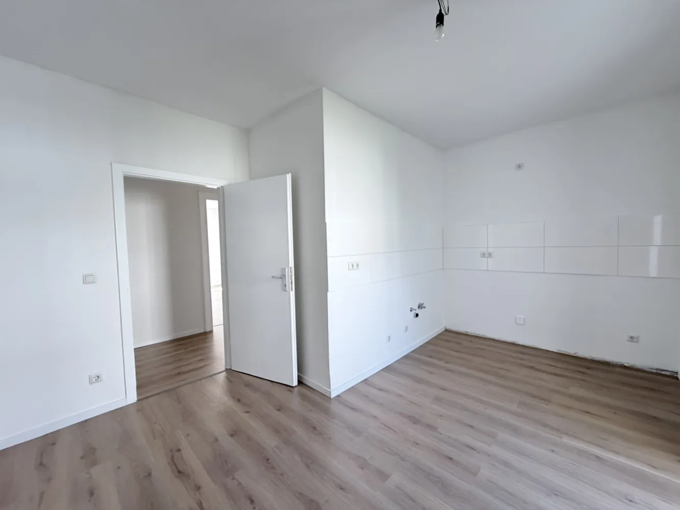 1 Zimmer Wohnung mit 60 m² in Wuppertal – Bild 2