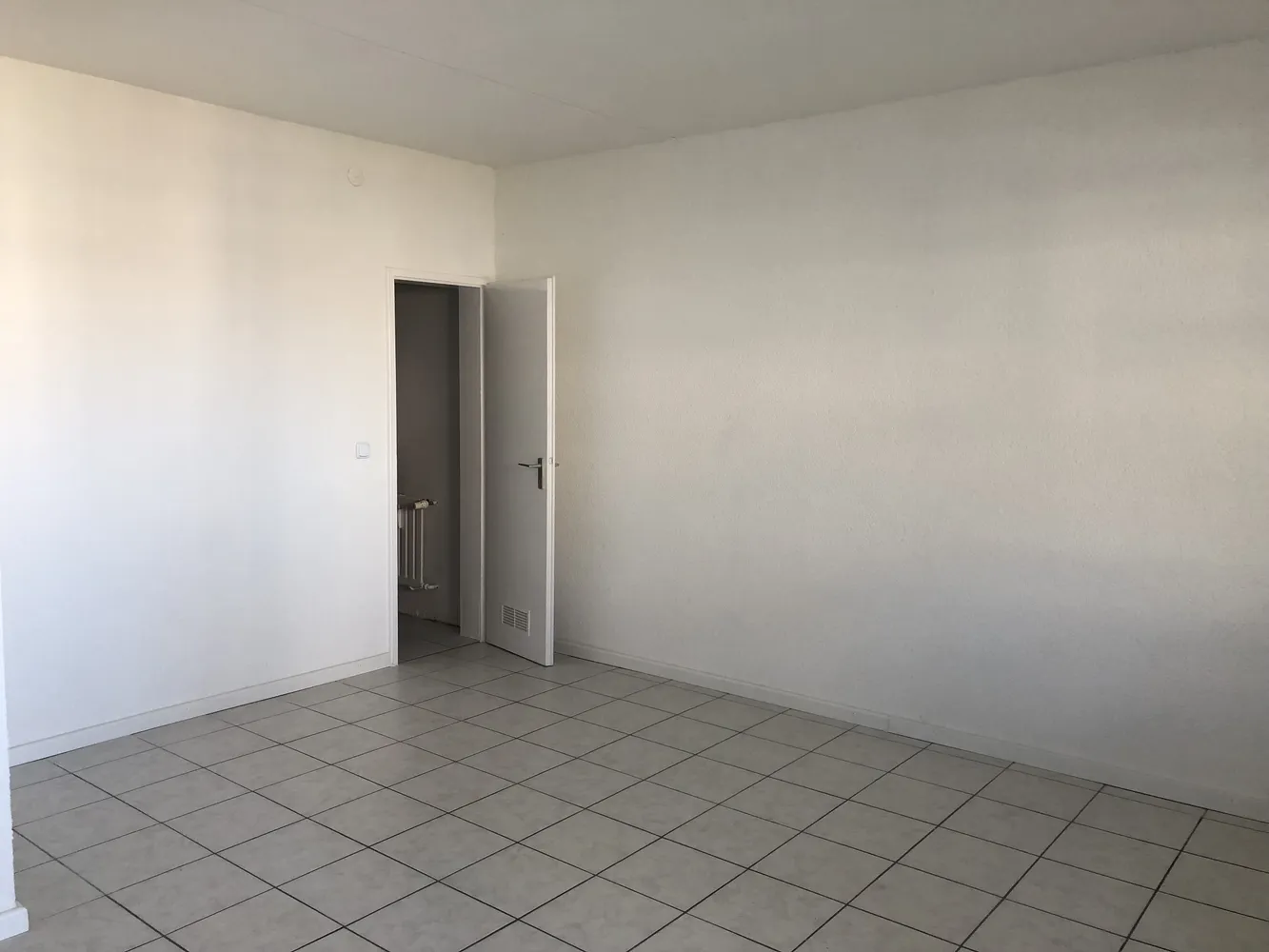 1 Zimmer Wohnung mit 34 m² in Karlsruhe – Bild 2