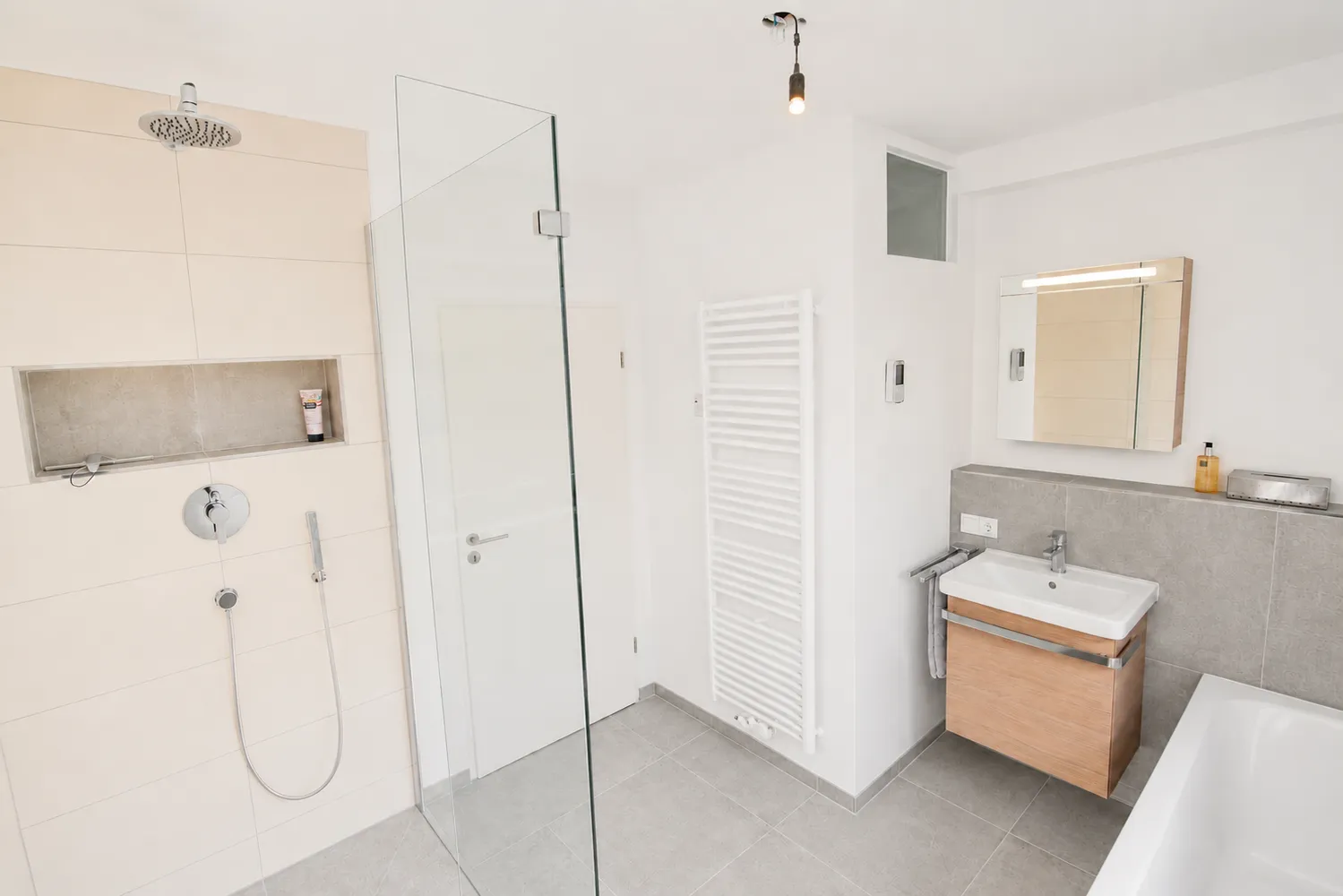 3 Zimmer Wohnung mit 100 m² in Hürth – Bild 4