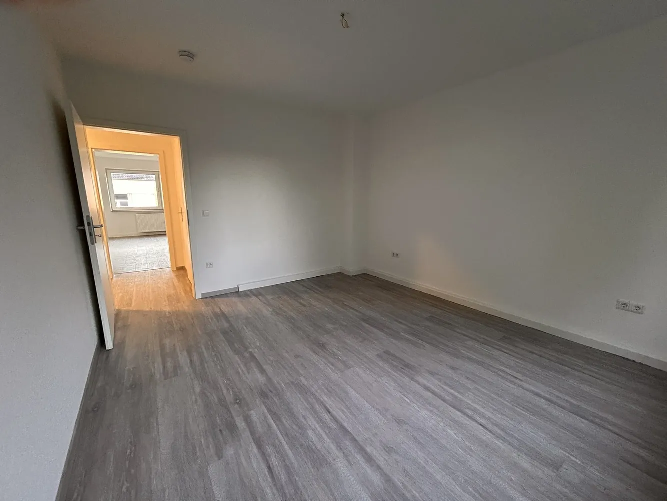 2 room apartment with 63 m² in Essen – Photo 4