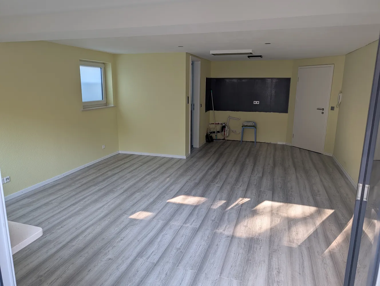 2 Zimmer Wohnung mit 65 m² in Karlsruhe – Bild 4