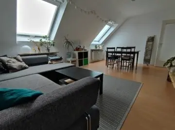 WG-Zimmer mit 70 m² in Frankfurt am Main – Bild 1