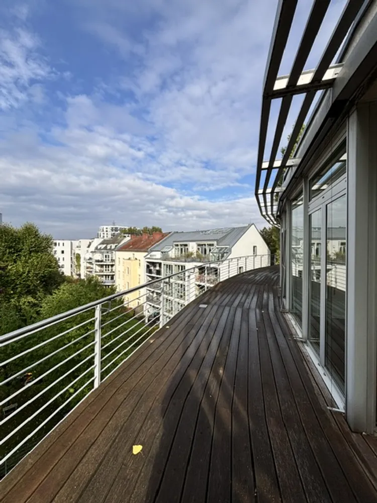 6 Zimmer Wohnung mit 265 m² in Berlin – Bild 7