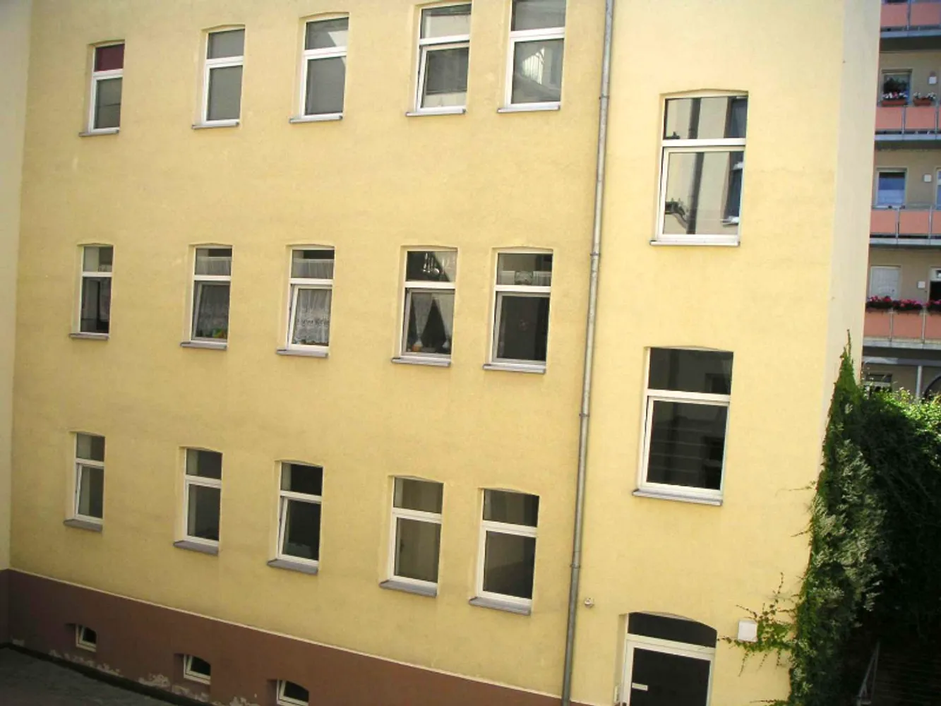 2 Zimmer Wohnung mit 40 m² in Halle (Saale) – Bild 10