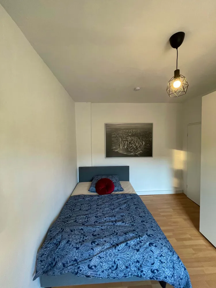 Shared room with 15 m² in Munich – Photo 3