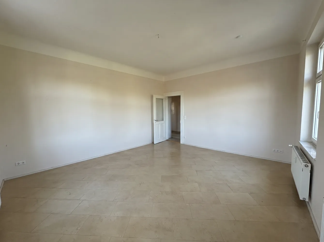 4 Zimmer Wohnung mit 111 m² in Nürnberg – Bild 2