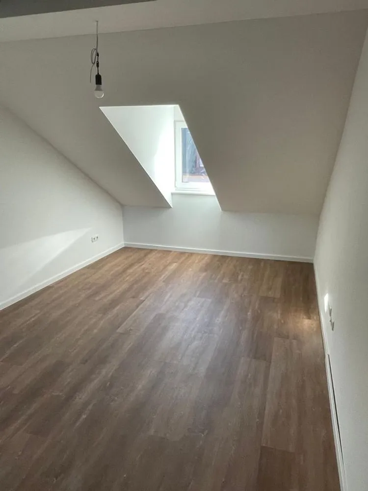 1 Zimmer Wohnung mit 30 m² in Frankfurt am Main – Bild 7