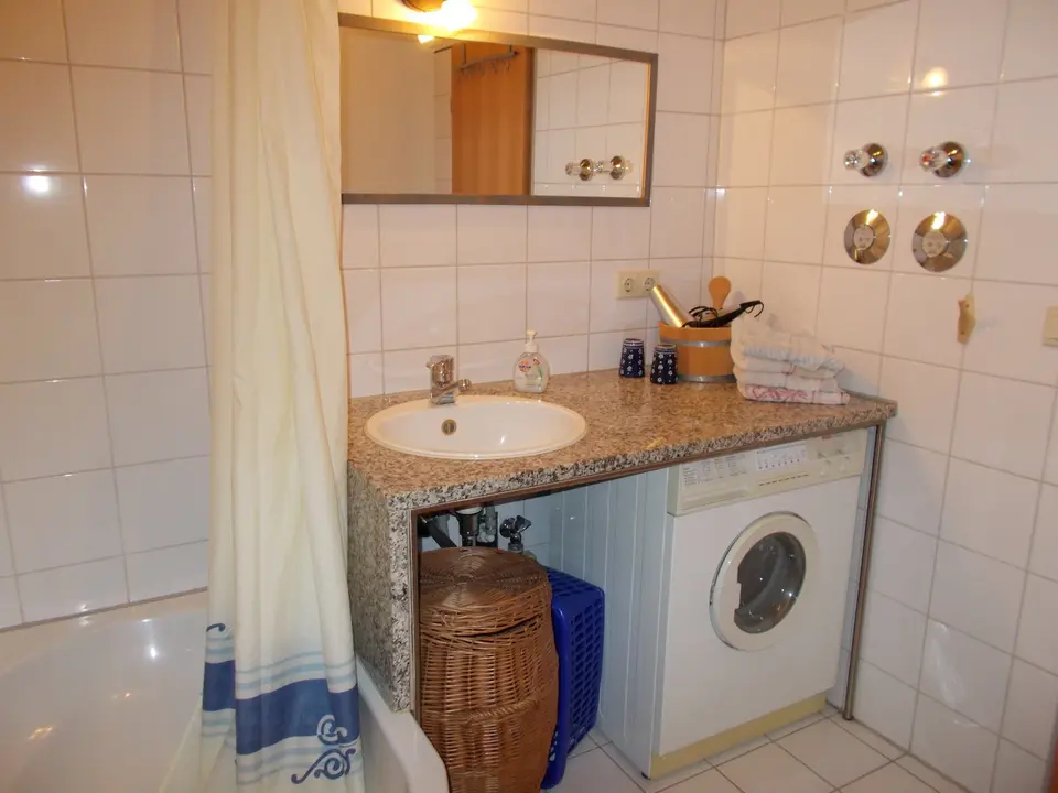 Shared room with 80 m² in Amberg – Photo 3