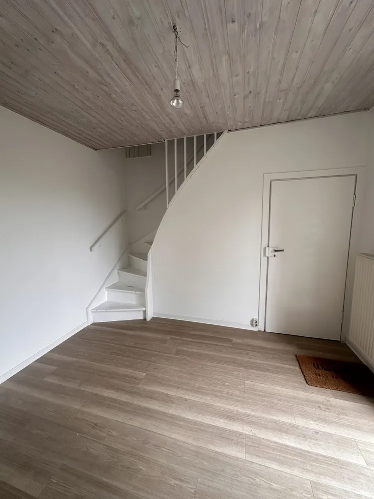 3 Zimmer Wohnung mit 74 m² in Bergisch Gladbach – Bild 2