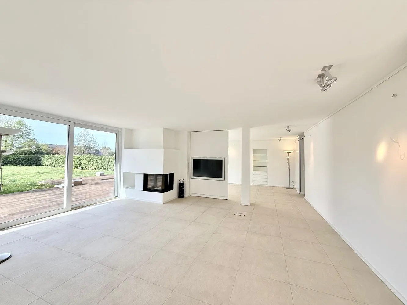 6 Zimmer Haus mit 292 m² in Ratingen – Bild 1