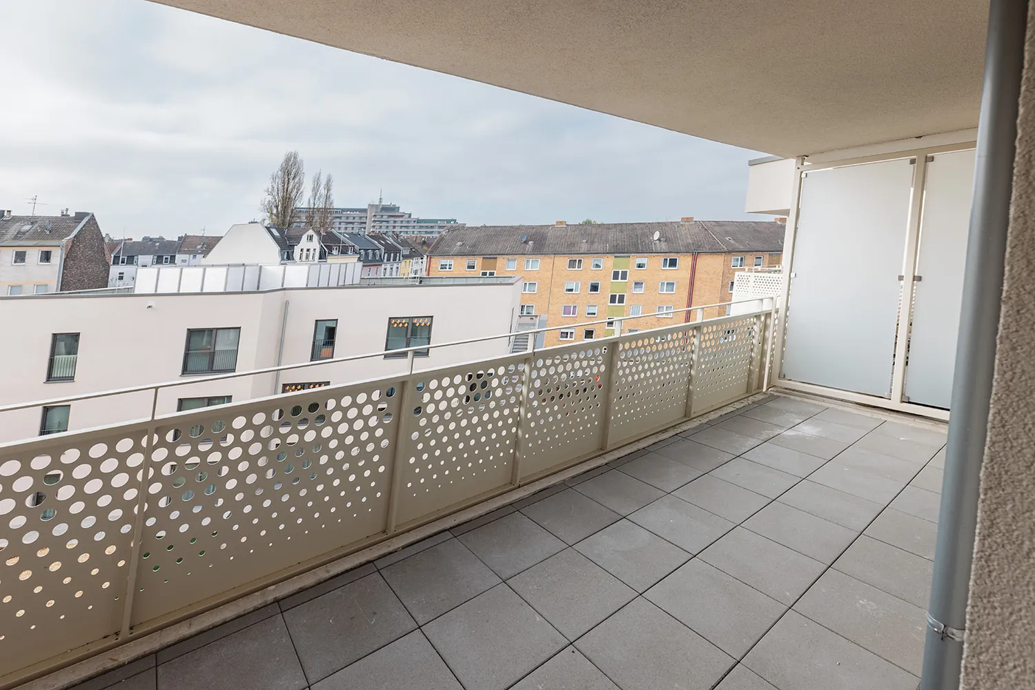 2 Zimmer Wohnung mit 50 m² in Köln – Bild 3