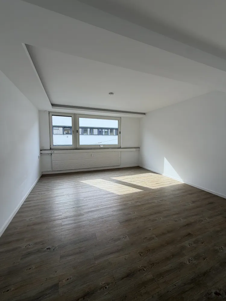 5 Zimmer Wohnung mit 179 m² in Stuttgart – Bild 4
