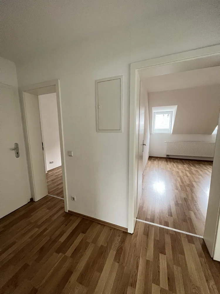 1 Zimmer Wohnung mit 25 m² in Wiesbaden – Bild 2