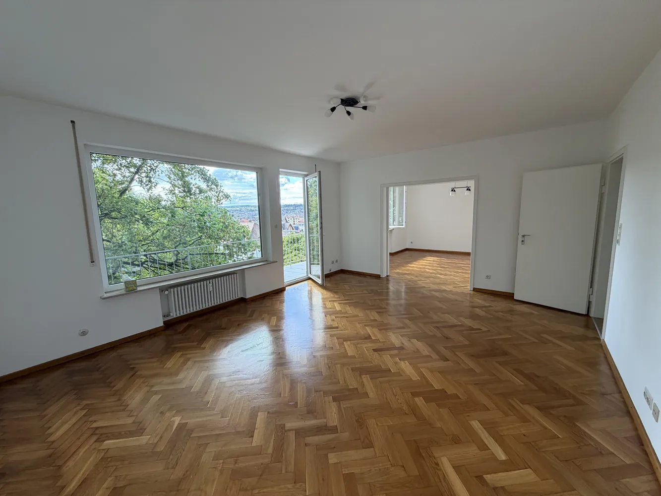 5 Zimmer Wohnung mit 131 m² in Stuttgart – Bild 3