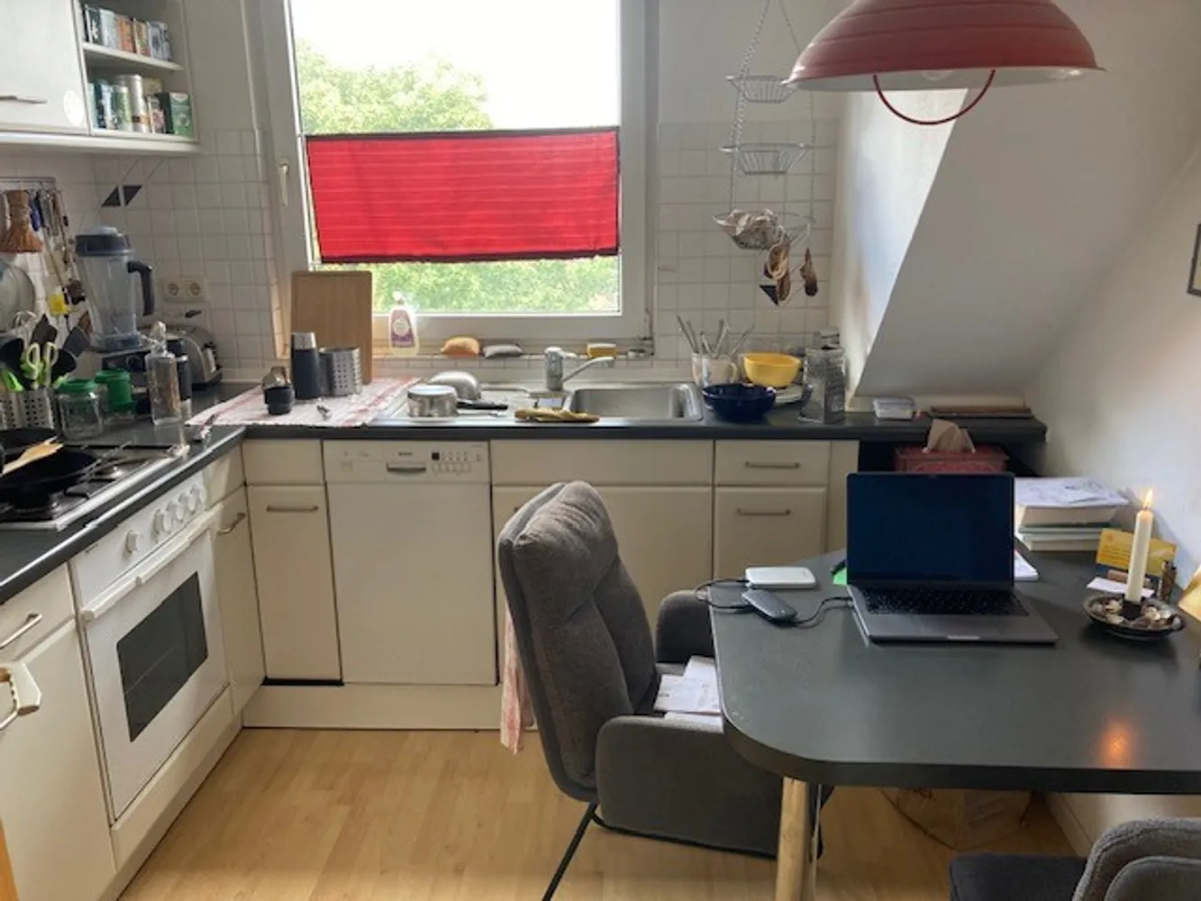2 Zimmer Wohnung mit 81 m² in Hannover – Bild 3